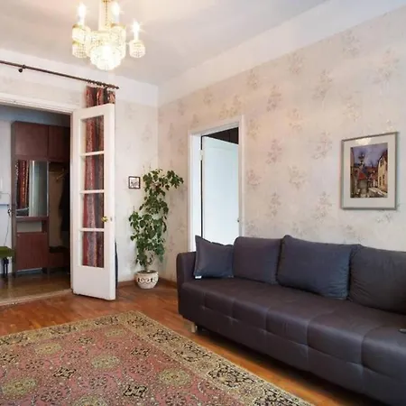 Center Huge 3-bedroom Apartamento
