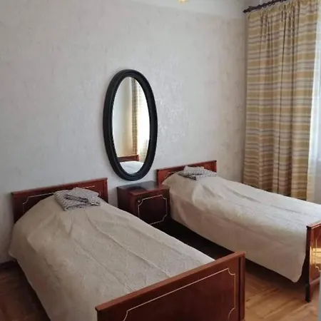 Center Huge 3-bedroom * 塔林