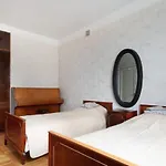 Center Huge 3-bedroom Daire *