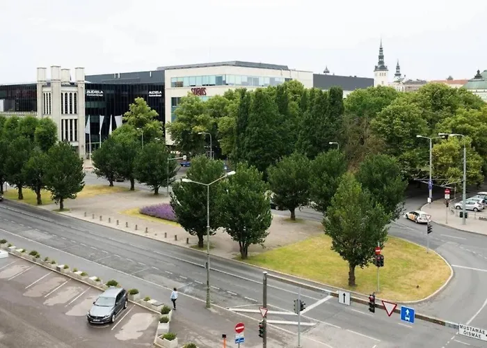 Apartament Center Huge 3-bedroom *